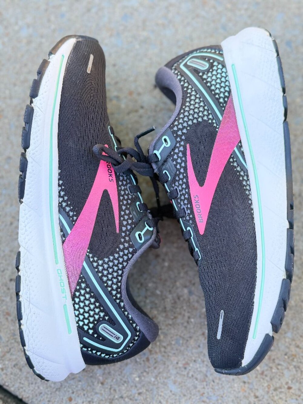Brooks Ghost 14 Womens 9 Black Pink Mint Running Shoes Athleisure Gymcore 4356